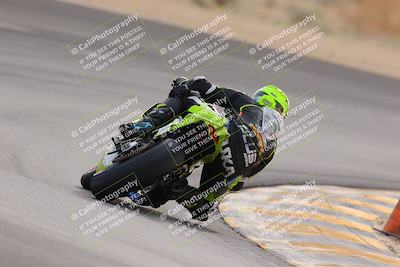 media/Dec-17-2022-SoCal Trackdays (Sat) [[224abd9271]]/Turn 10 Backside (120pm)/